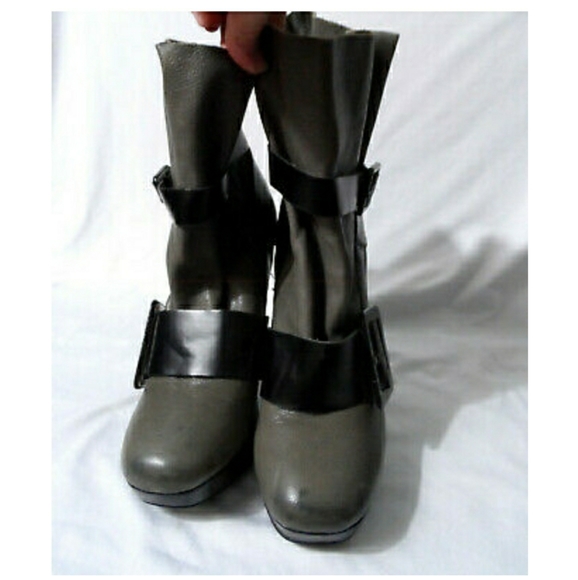 BACIO 61 Heeled Booties 7.5M Taupe Black Strappy - Picture 6 of 10